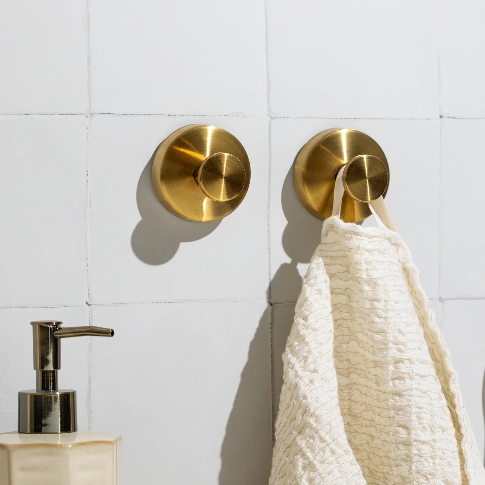 ScandicHook - Enkel installation utan borrning